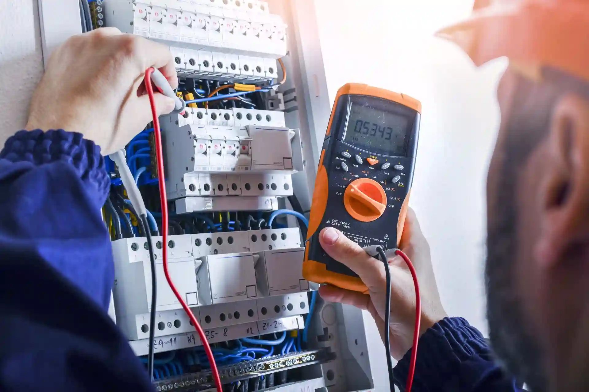 Inspección de tablero eléctrico
